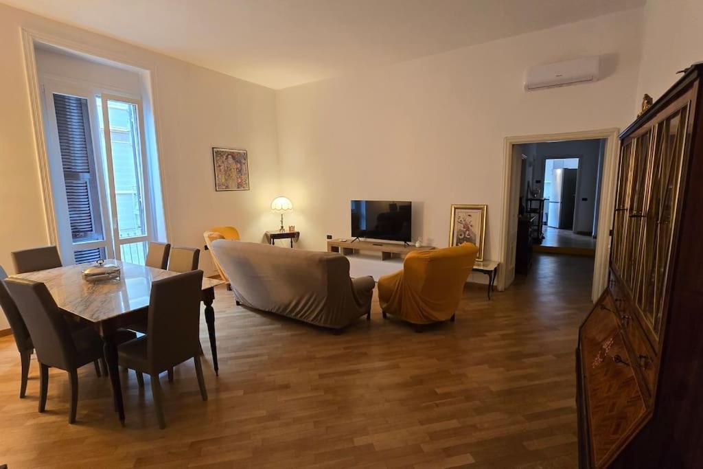 Apartamento Tra Mare E Castello La Spezia Exterior foto